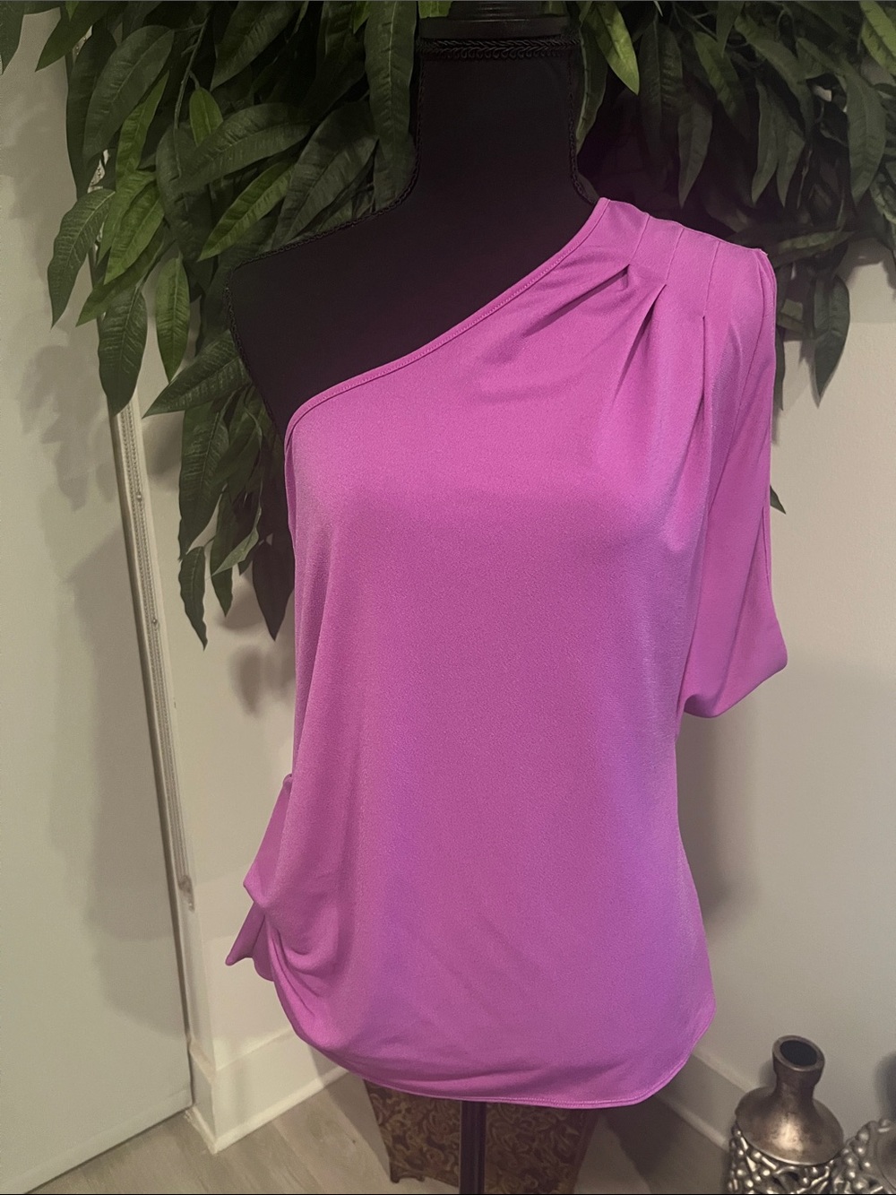 Express One-Shoulder Purple Top - Picture 1 of 5